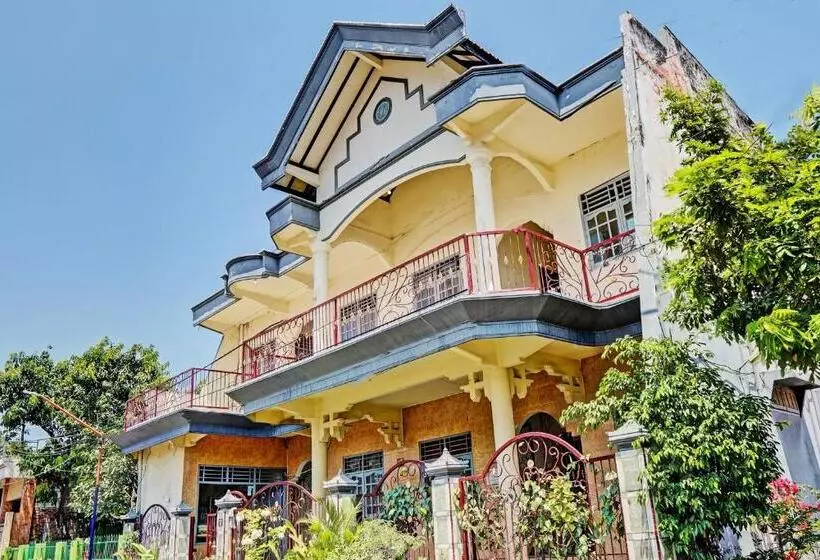 Hotelli Spot On 93108 Homestay H. Syarif Syariah Ra Kartini
