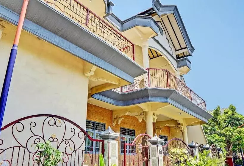 Hotelli Spot On 93108 Homestay H. Syarif Syariah Ra Kartini