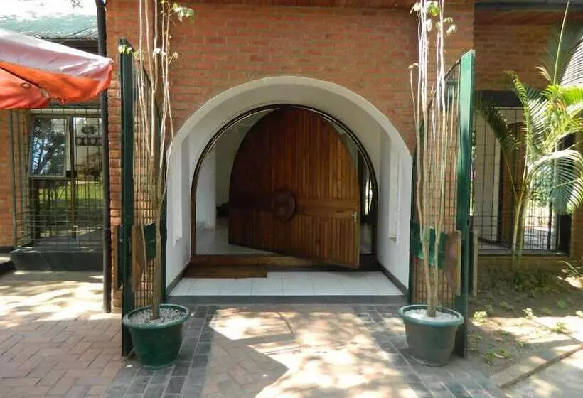 هتل The Landmark Boutique