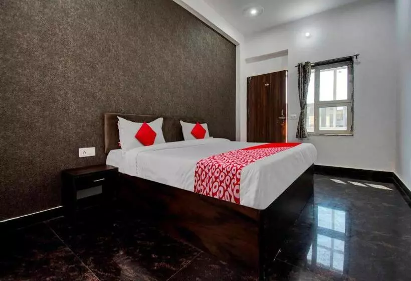 Oyo Flagship Hotel Rajshree
