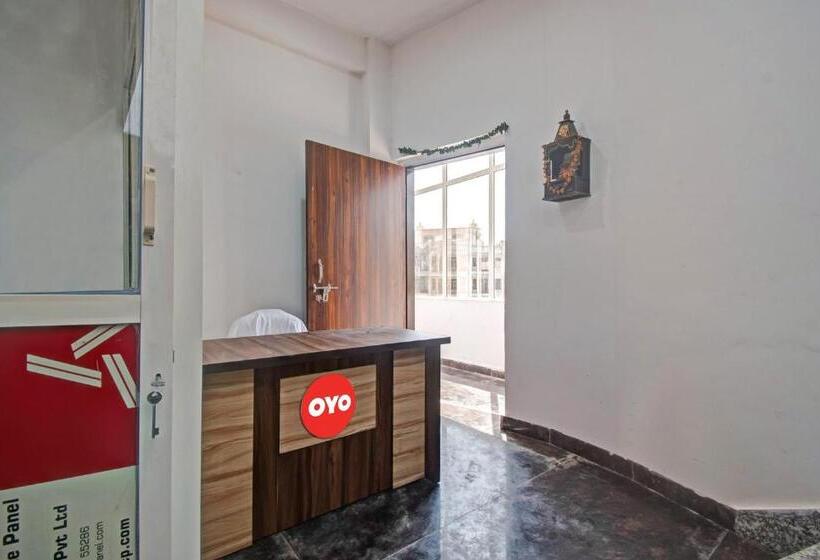 Oyo Flagship Hotel Rajshree