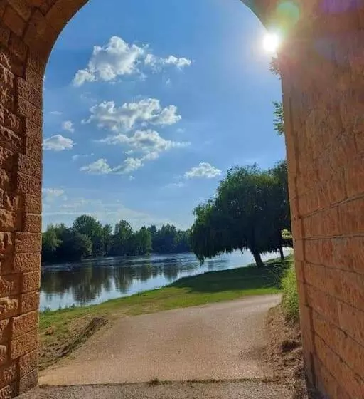 Majatalo Airbnb: Vieilles Pierres Et Rivière En Périgord