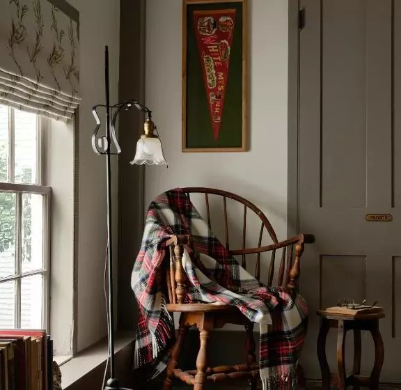 Majatalo The Ell, A Historic, Luxurious 2 Bed, 2 Bath Private Suite In Lovell