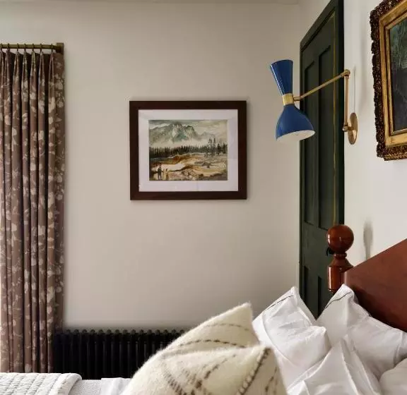 Majatalo The Ell, A Historic, Luxurious 2 Bed, 2 Bath Private Suite In Lovell