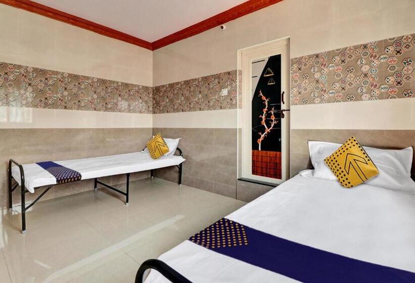 Spot On Hotel Maha Lakshmi