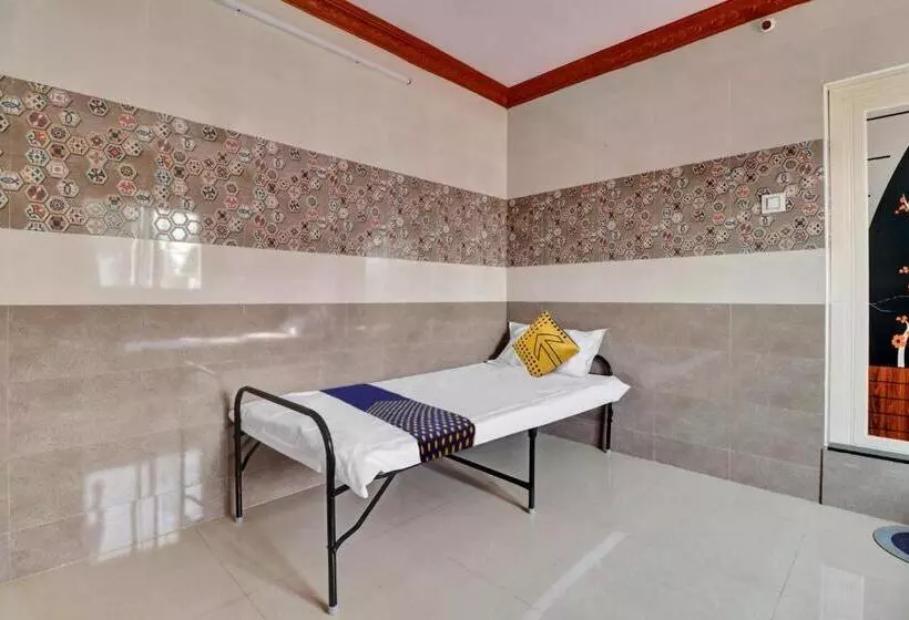 Spot On Hotel Maha Lakshmi
