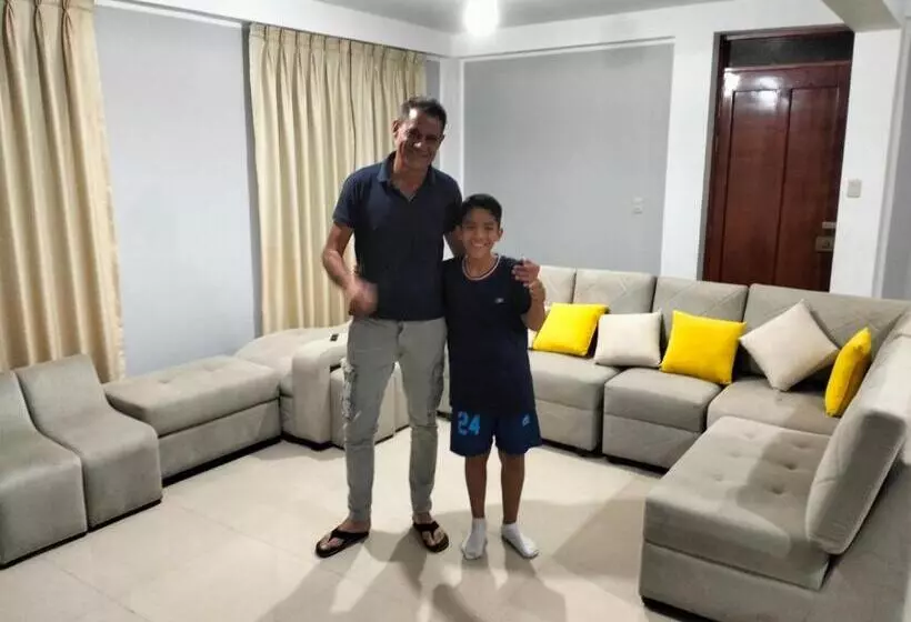 Aamiaismajoitus (B&B) Alemar S House