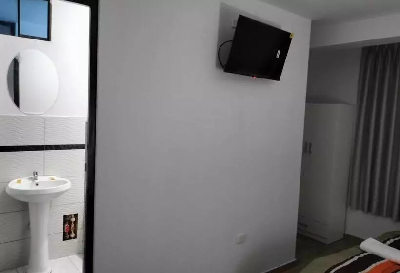 Aamiaismajoitus (B&B) Alemar S House