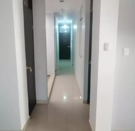 Aamiaismajoitus (B&B) Alemar S House