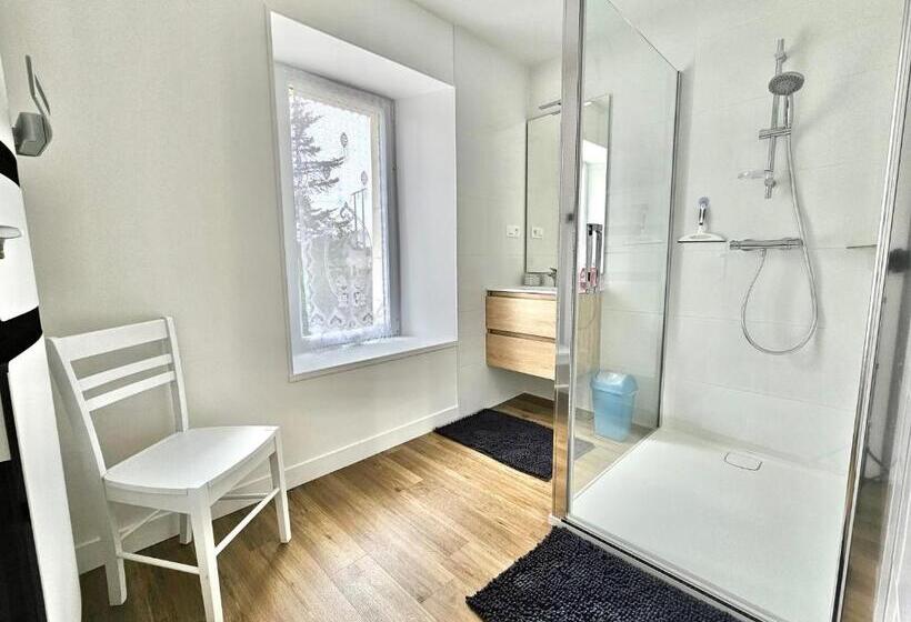 ベッドアンドブレックファースト Les Chambres D Hôtes La Guiberdière