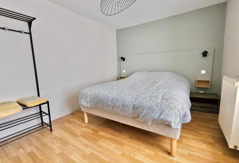 ベッドアンドブレックファースト Les Chambres D Hôtes La Guiberdière