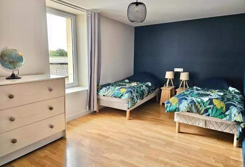 ベッドアンドブレックファースト Les Chambres D Hôtes La Guiberdière