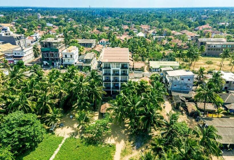 בית מלון כפרי Beverly Beach Negombo