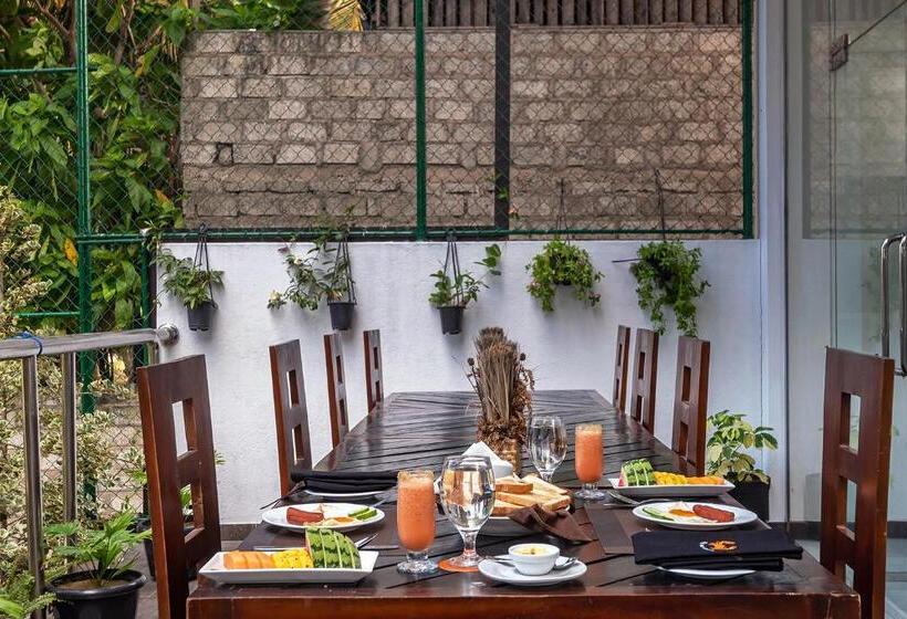 בית מלון כפרי Beverly Beach Negombo