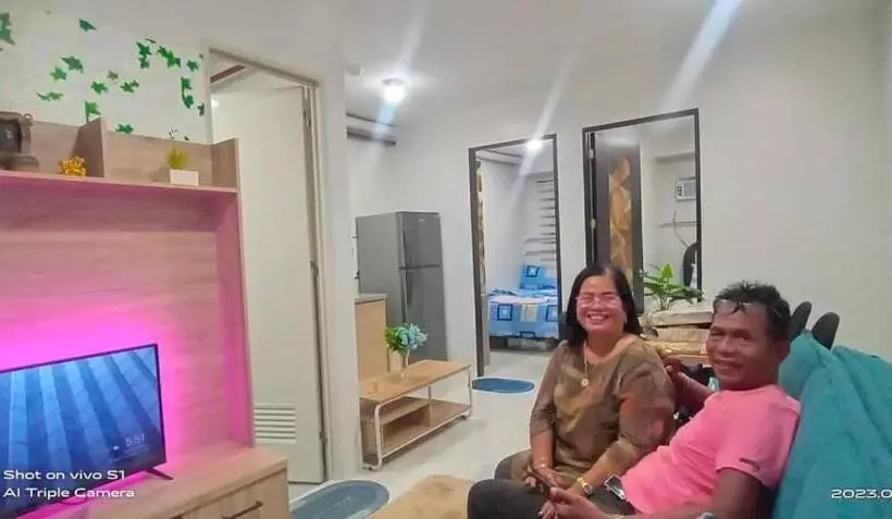 ホテル Condo Banilad Deca Homes