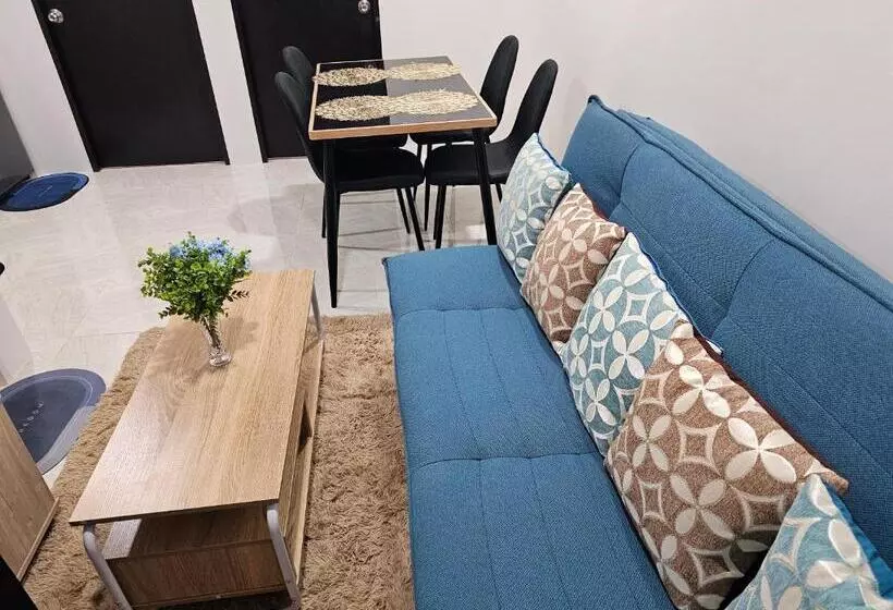 ホテル Condo Banilad Deca Homes