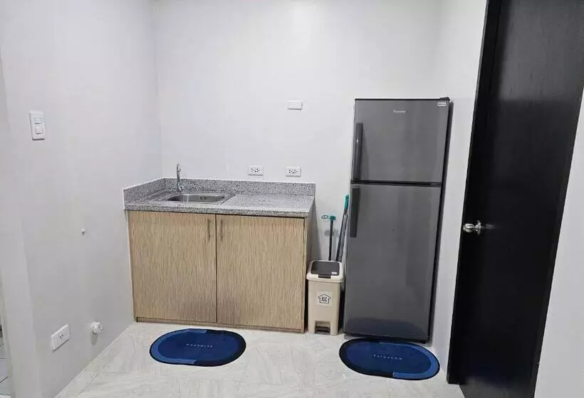ホテル Condo Banilad Deca Homes