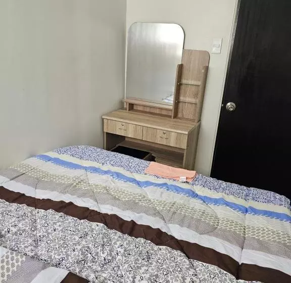 ホテル Condo Banilad Deca Homes
