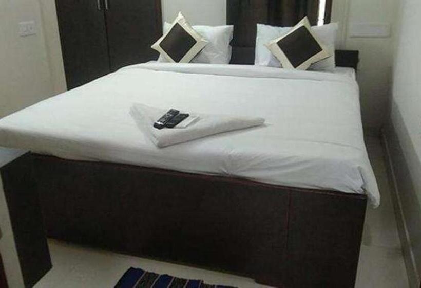 Hotel Fabexpress Epic Residency   Nr Dlf It Park & Chennai Trade Center