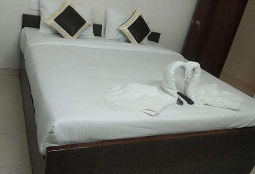 Hotel Fabexpress Epic Residency   Nr Dlf It Park & Chennai Trade Center