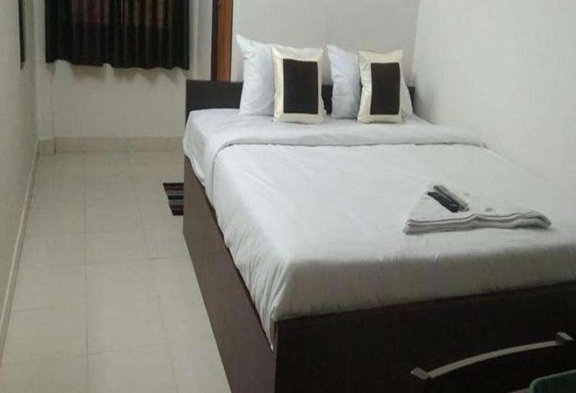 Hotel Fabexpress Epic Residency   Nr Dlf It Park & Chennai Trade Center