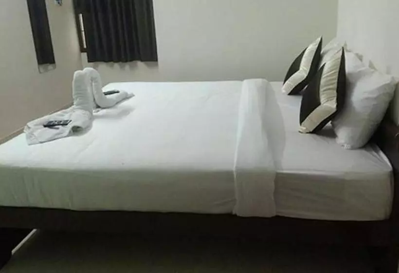 ホテル Fabexpress Epic Residency   Nr Dlf It Park & Chennai Trade Center