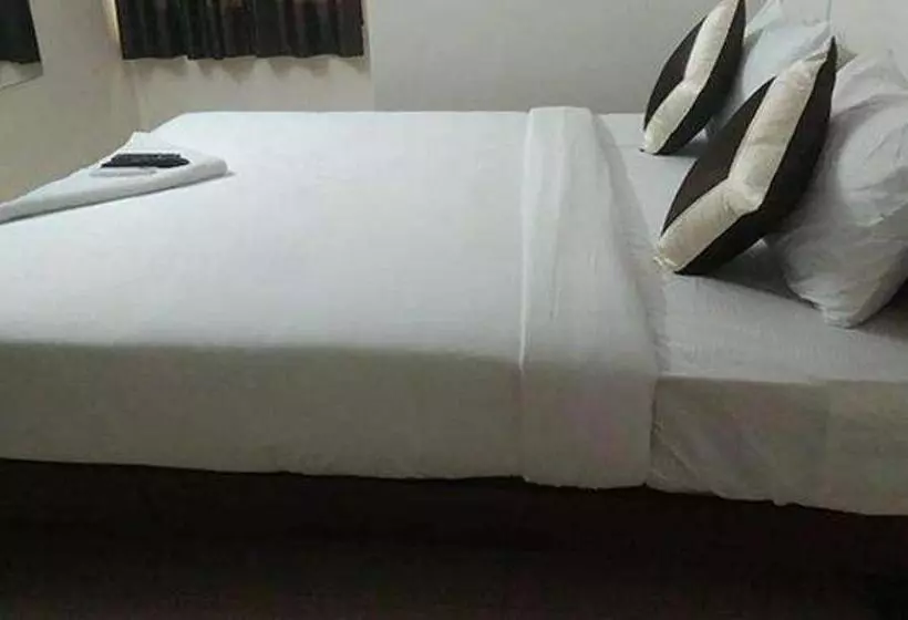 ホテル Fabexpress Epic Residency   Nr Dlf It Park & Chennai Trade Center