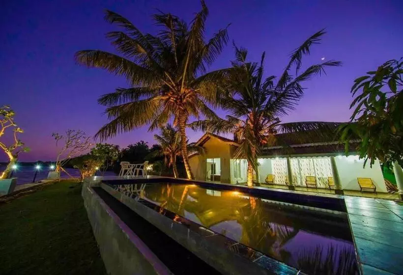 ホテル Lagoon Bay Negombo