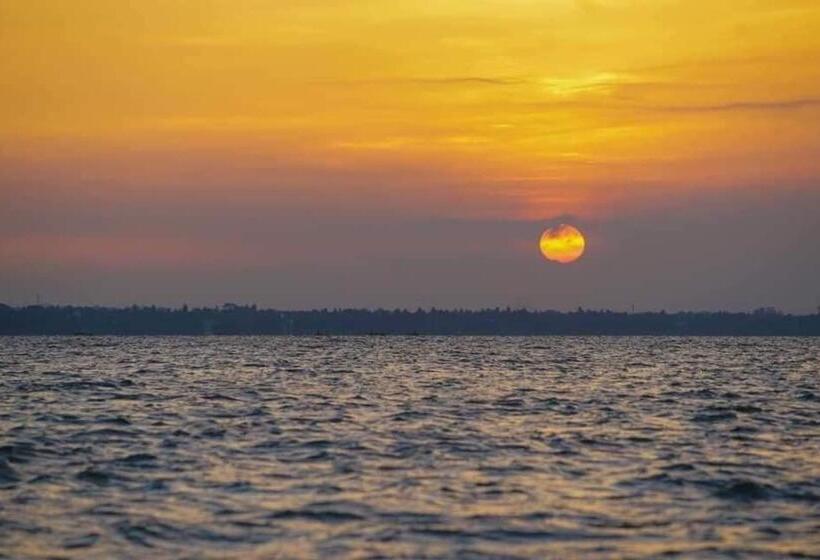 호텔 Lagoon Bay Negombo