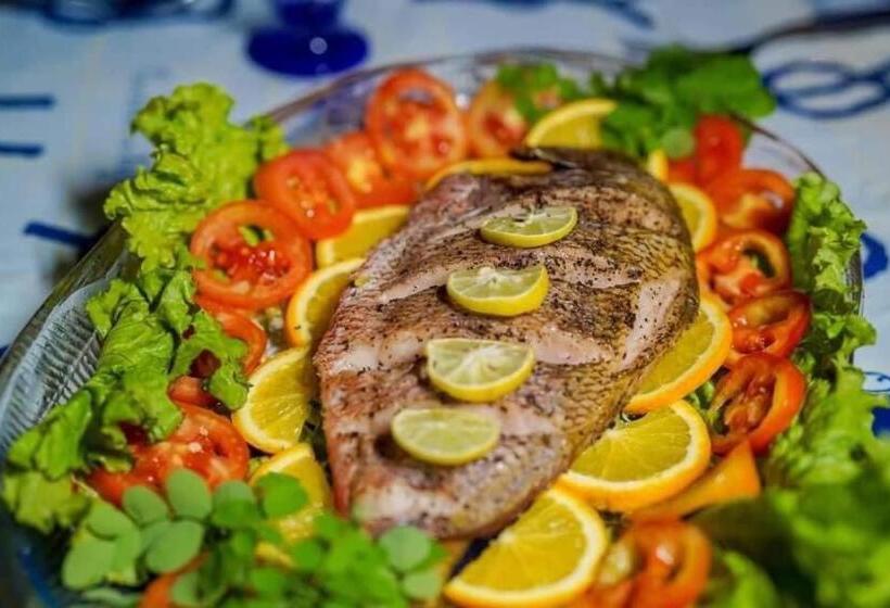 酒店 Lagoon Bay Negombo