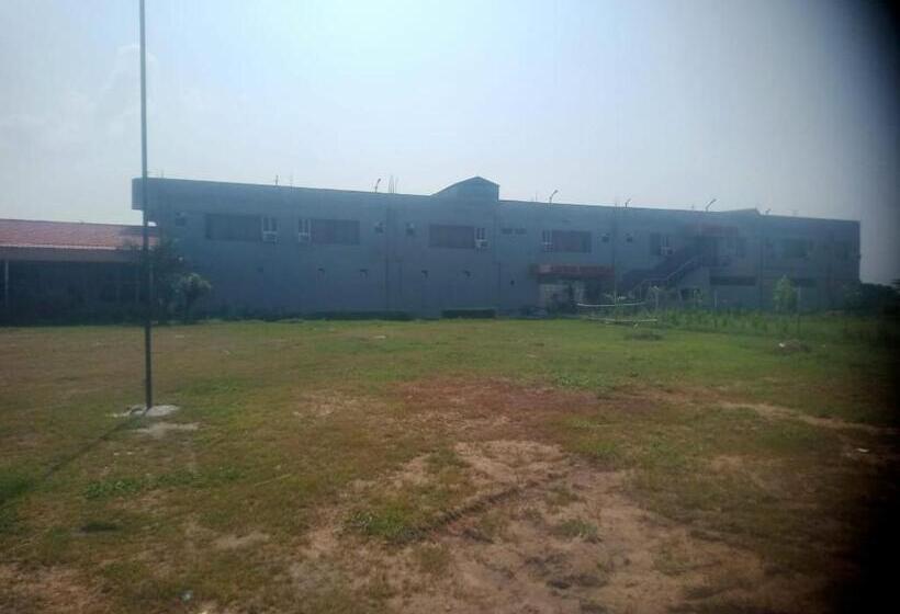 Hotel Spot On Lakshay Resort