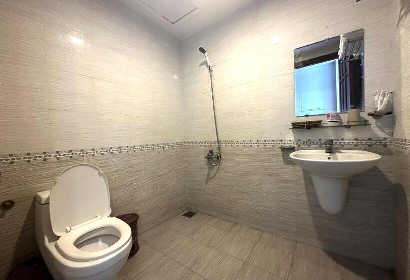 هتل Oyo 1201 Huy Hoang