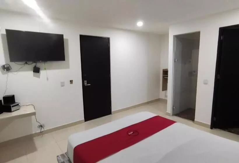 ホテル Spa Laureles