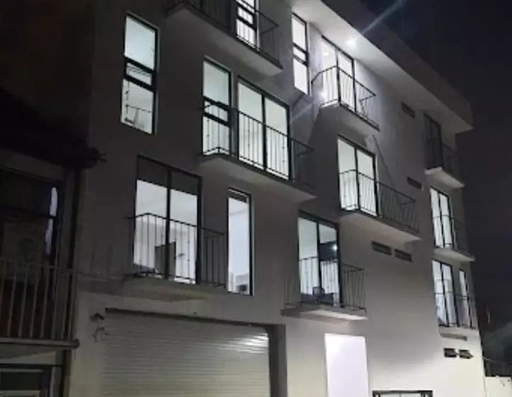 Loes Departamentos & Suites