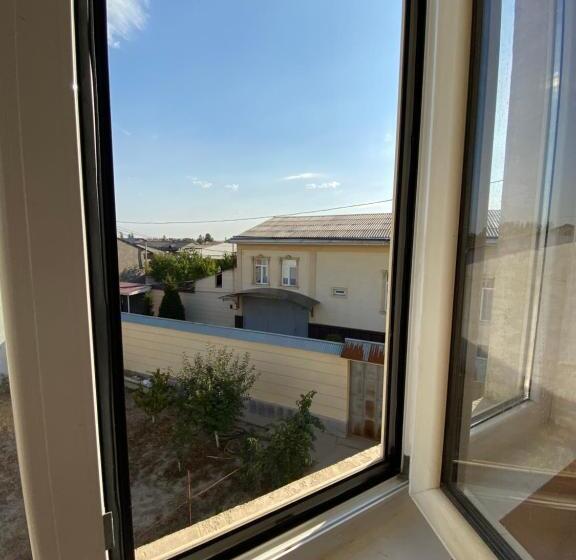 پانسیون 2х этажный бежевый жилой дом