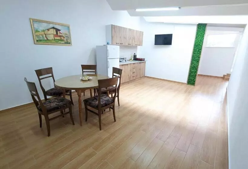 پانسیون Apartments Victory