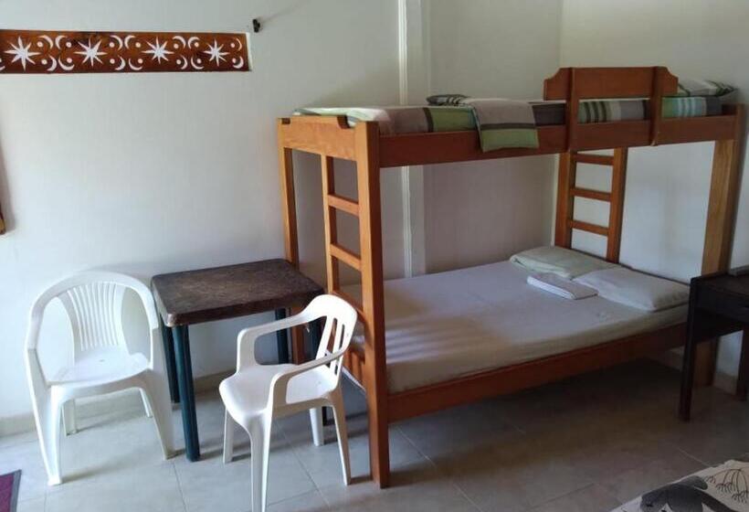 Pensjonat Casa Hostal Arena De Mar