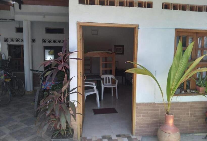 Pensjonat Casa Hostal Arena De Mar