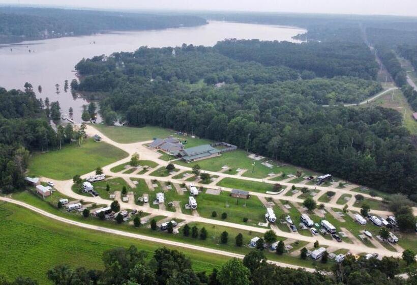 膳宿费 Cypress Landing Cabins