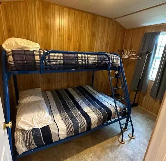 Majatalo Cypress Landing Cabins