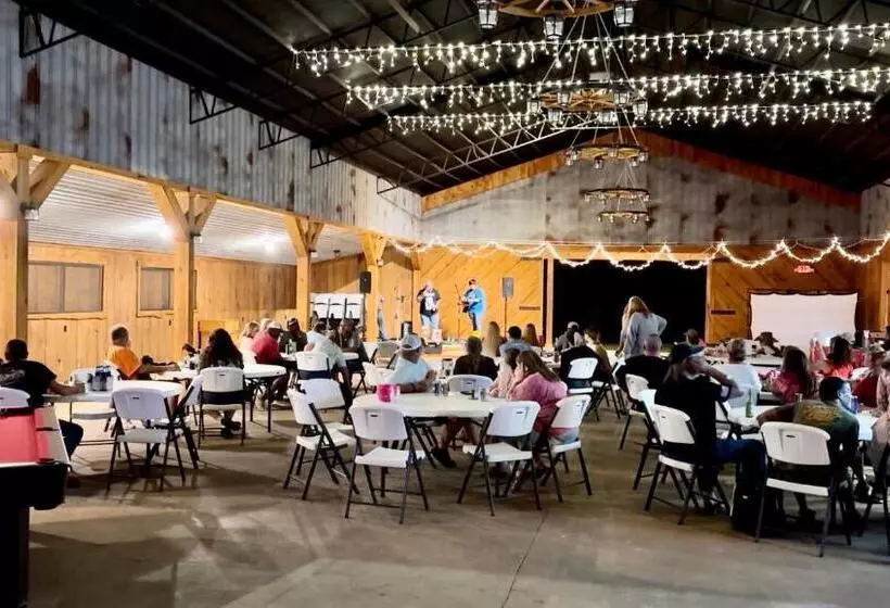 Majatalo Cypress Landing Cabins