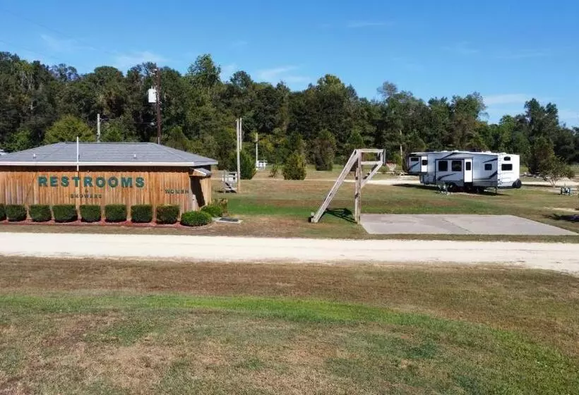 Majatalo Cypress Landing Cabins