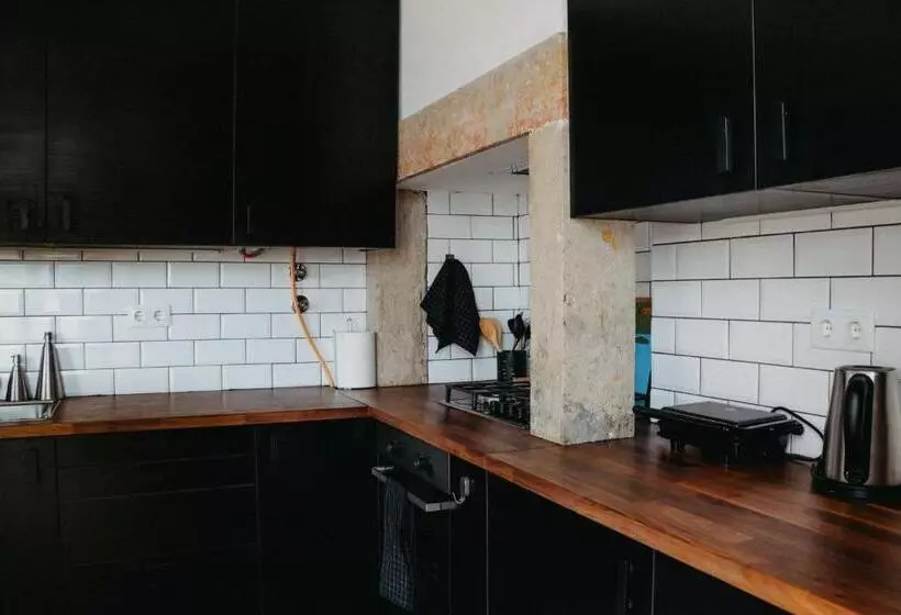 پانسیون Embassy Arriaga Private Elegance Rooms In Stylish Shared Apartment