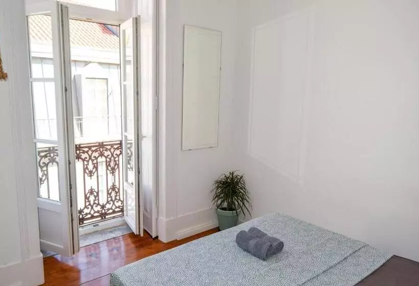 پانسیون Embassy Arriaga Private Elegance Rooms In Stylish Shared Apartment