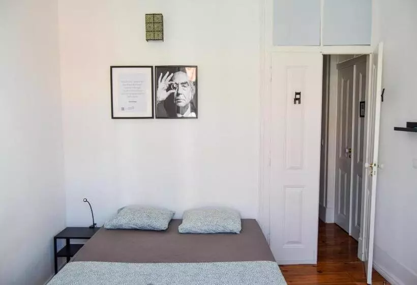 پانسیون Embassy Arriaga Private Elegance Rooms In Stylish Shared Apartment