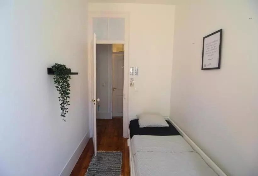 پانسیون Embassy Arriaga Private Elegance Rooms In Stylish Shared Apartment
