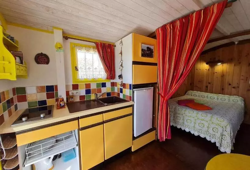 Majatalo Chambre Lumineuse Avec Terrasse Privative, Au Coeur De La Région Des Châteaux Et De La Forêt D Orléa