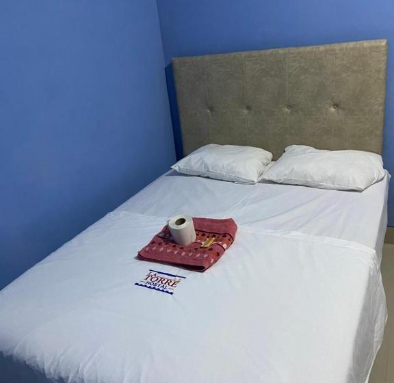 بنسيون Latorre Hostal