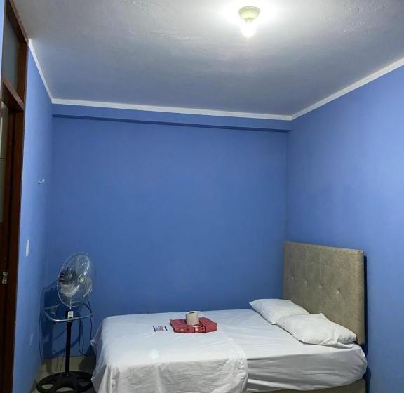 بنسيون Latorre Hostal