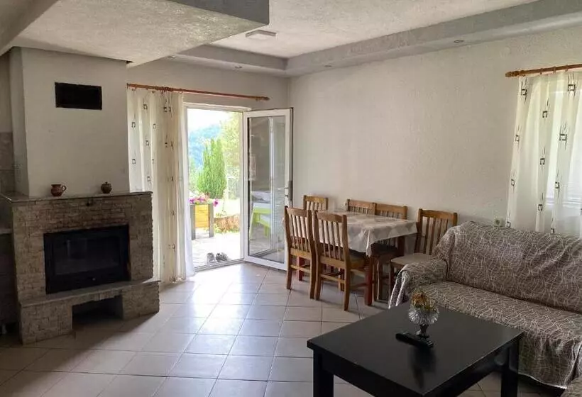 پانسیون Vila Ivan